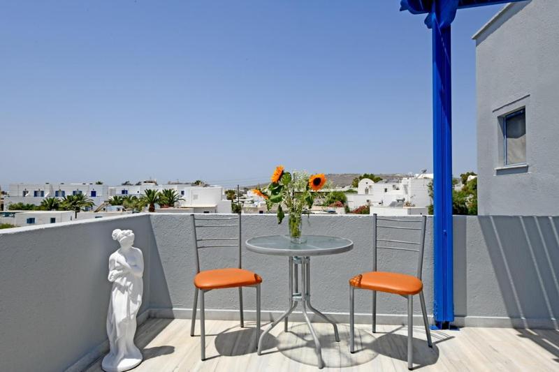Lunar Santorini Hotel Perissa  Exterior foto